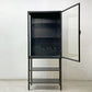 KNF Neille Olson HOME&GARDEN アイアン ガラスキャビネット ディスプレイケース 棚板高さ調節可能 アジャスター付き ●