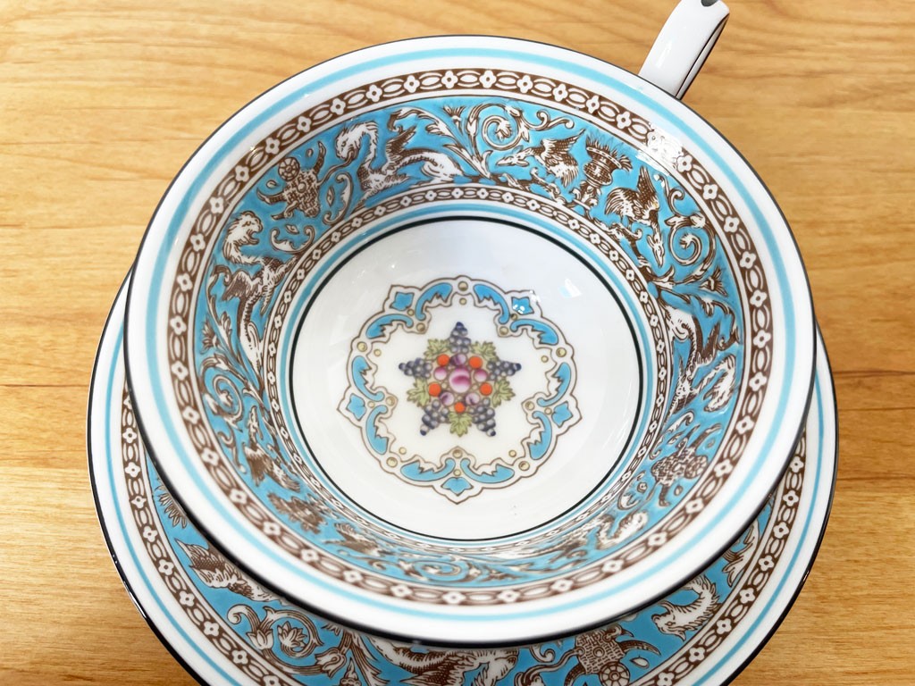 ウェッジウッド WEDGEWOOD フロレンティーン ターコイズ Florentine Turquoise ティーカップ&ソーサー C&S 英国 ★