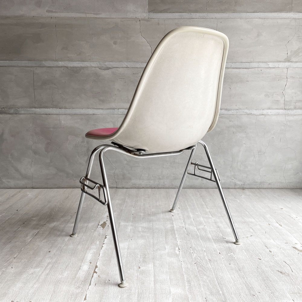 ハーマンミラー Herman Miller サイドシェルチェア サード 3rd ビンテージ PVCレザー FRP製 スタッキングベース イームズ A ♪