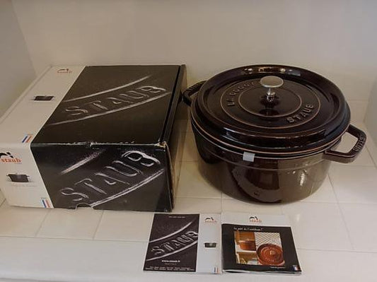 ◇STAUB ストウブ　ココット ラウンド 26cm グレナディンレッド 箱付　使用品