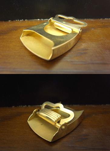 ●　金 K18 刻印 バックル 計約25.6g GOLD ゴールド
