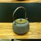 ●　古い鉄瓶 透かし摘 虫喰提手 真鍮蓋　時代/茶器/蔵出
