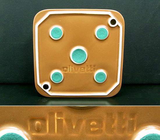 ●olivetti/オリベッティ　ビンテージノベルティ　陶器製アシュトレイ/灰皿　24.5cm