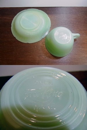 ◇ FIRE KING /ファイヤーキング　ジェダイ アリス　カップ＆ソーサー?　1945-1949年製造　希少品
