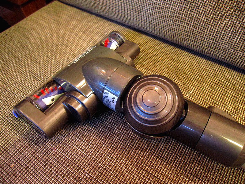 ★ イギリス dyson / ダイソン　『 DC45 / モーターヘッド コードレスクリーナー 』　コードレス充電式ハンディークリーナー / 掃除機