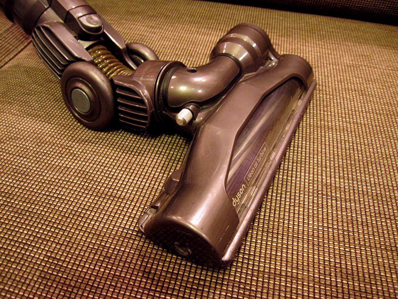 ★ イギリス dyson / ダイソン 『 DC12 / サイクロンクリーナー 』 紙パック不用 コード式掃除機