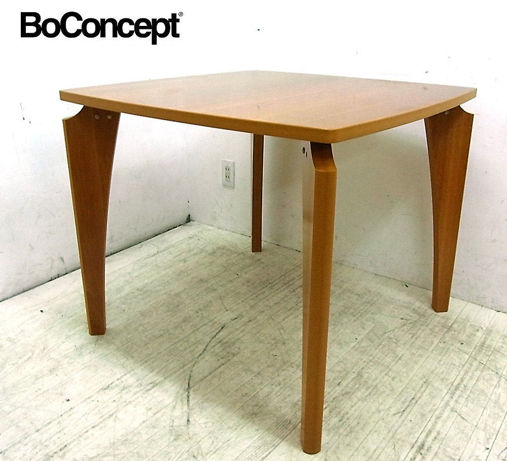 ● BoConcept ボーコンセプト チェリー材 ダイニングテーブル w87cm