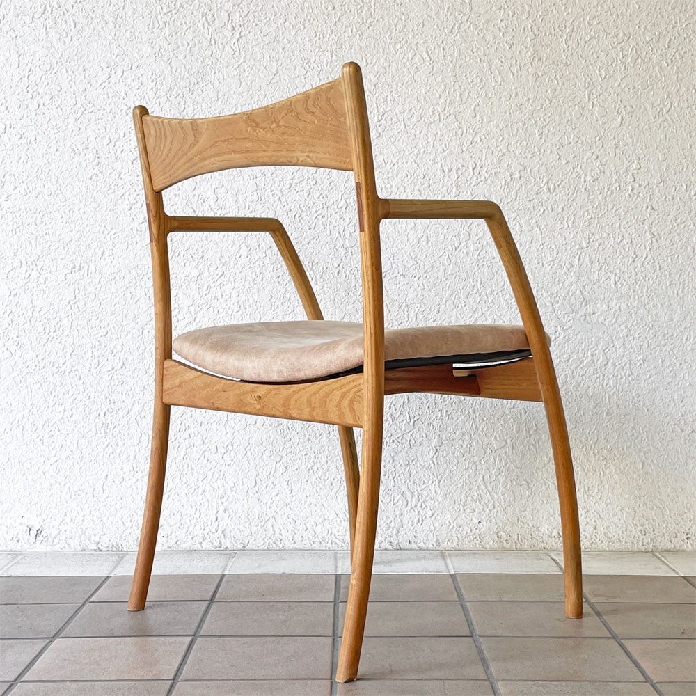アンプ インテリアデザイン ANP INTERIOR DESIGN アンプチェア ANP chair with Arm ダイニングチェア アームチェア アッシュ無垢材 モダン 北欧スタイル 国産家具 ◇