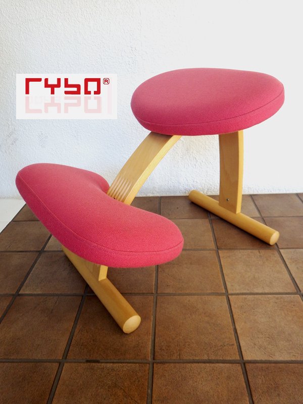 ノルウェー Rybo/リボ  『バランスイージー』 バランスチェア 姿勢矯正 お子様の学習椅子にも ピンク ◇