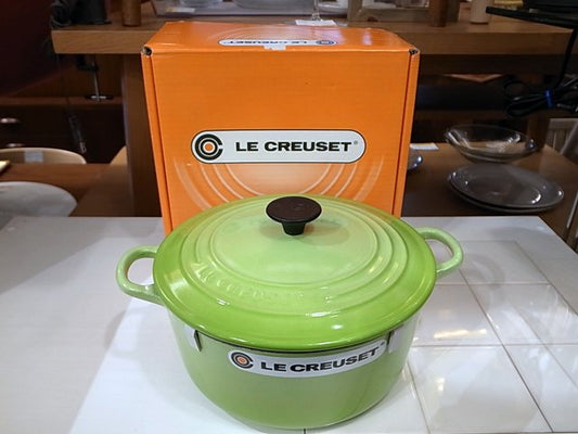 LeCreuset ル・クルーゼ ココットロンド22cm フルーツグリーン ■