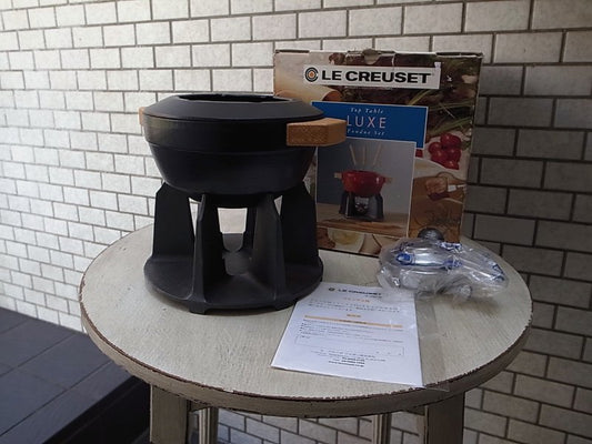 Le Creuset ル・クルーゼ フォンデュ セット Luxe Fondue 鋳鉄 木製ハンドルタイプ　未使用品 ■