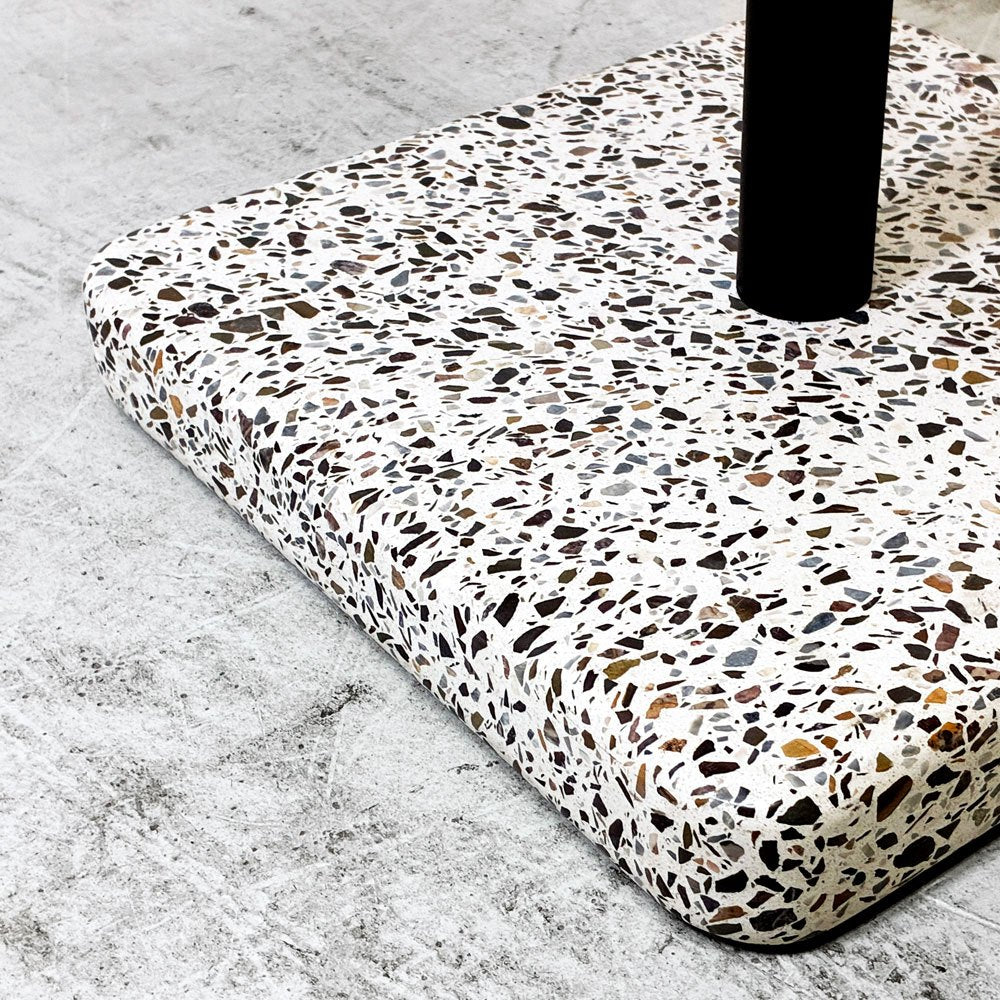 ヘイ HAY テラゾーテーブル TERRAZZO TABLE ラウンド Φ70cm ダニエル エノクソン 北欧モダンデザイン ●