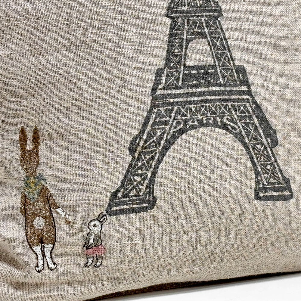 コーラルアンドタスク Coral & Tusk クッション エッフェル塔 ウサギ 刺繍 カバーリング 31×41cm 廃番 ●