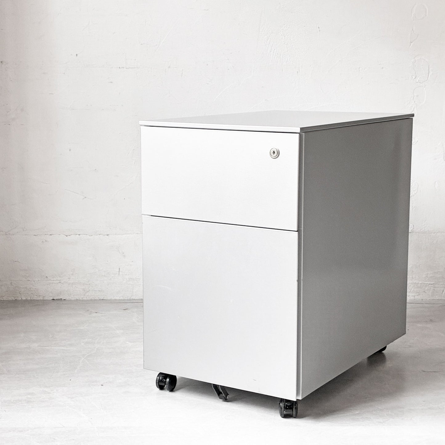 カッシーナ Cassina ixc. AFドロワー AF DRAWER デスクキャビネット ワゴン 鍵付属 キャスターロック機能付き モダン イタリア B ★