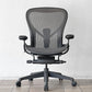 ハーマンミラー Herman Miller アーロンチェア リマスタード フル装備 Cサイズ グラファイトベース ポスチャーフィット 2024年製 ◇