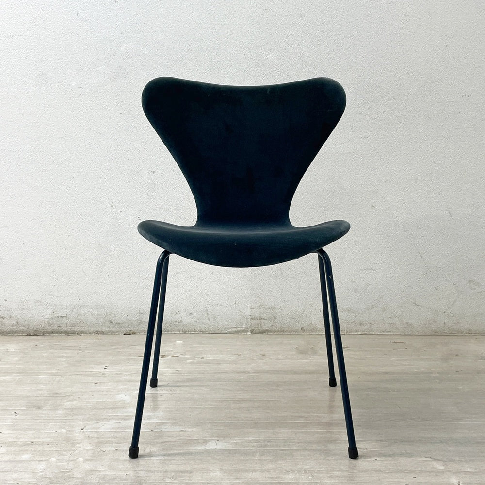 フリッツハンセン Fritz Hansen 3107 セブンチェア フルパティング アルネ・ヤコブセン ミッドナイトブルー デンマーク 北欧家具 A ●