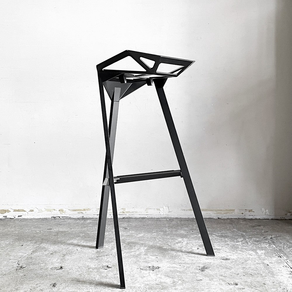 マジス MAGIS スツールワン STOOL_ONE カウンターチェア スタッキングチェア ブラック 77cm コンスタンチン・グルチッチ イタリア B ■