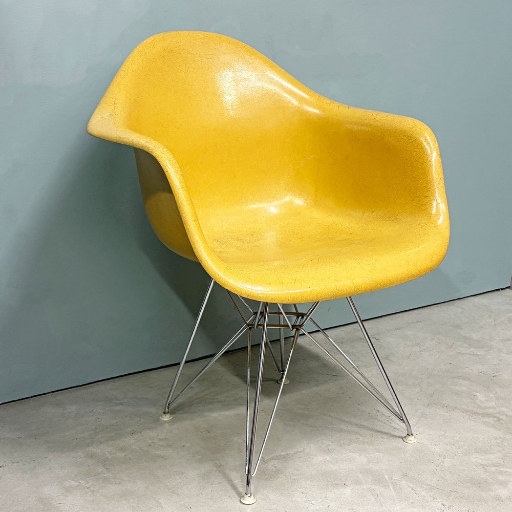 ハーマンミラー Herman Miller アームシェルチェア セカンド 2nd FRP エッフェルベース マスタードカラー ヨーロッパ仕様 イームズ ◎