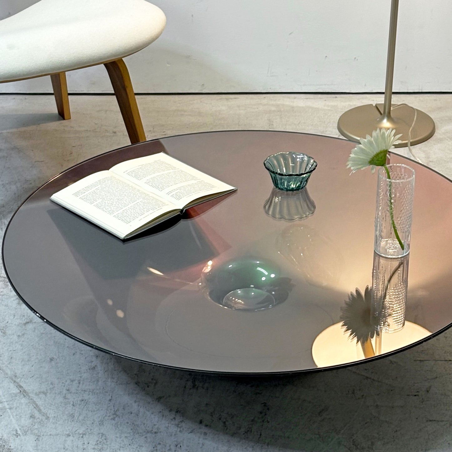 ロッシュ ボボア ROCHE BOBOIS オヴニー OVNI カクテルテーブル コーヒーテーブル ミディアム Φ90cm ガラストップ ヴィンチェンツォ・マイオリーノ フランス ●
