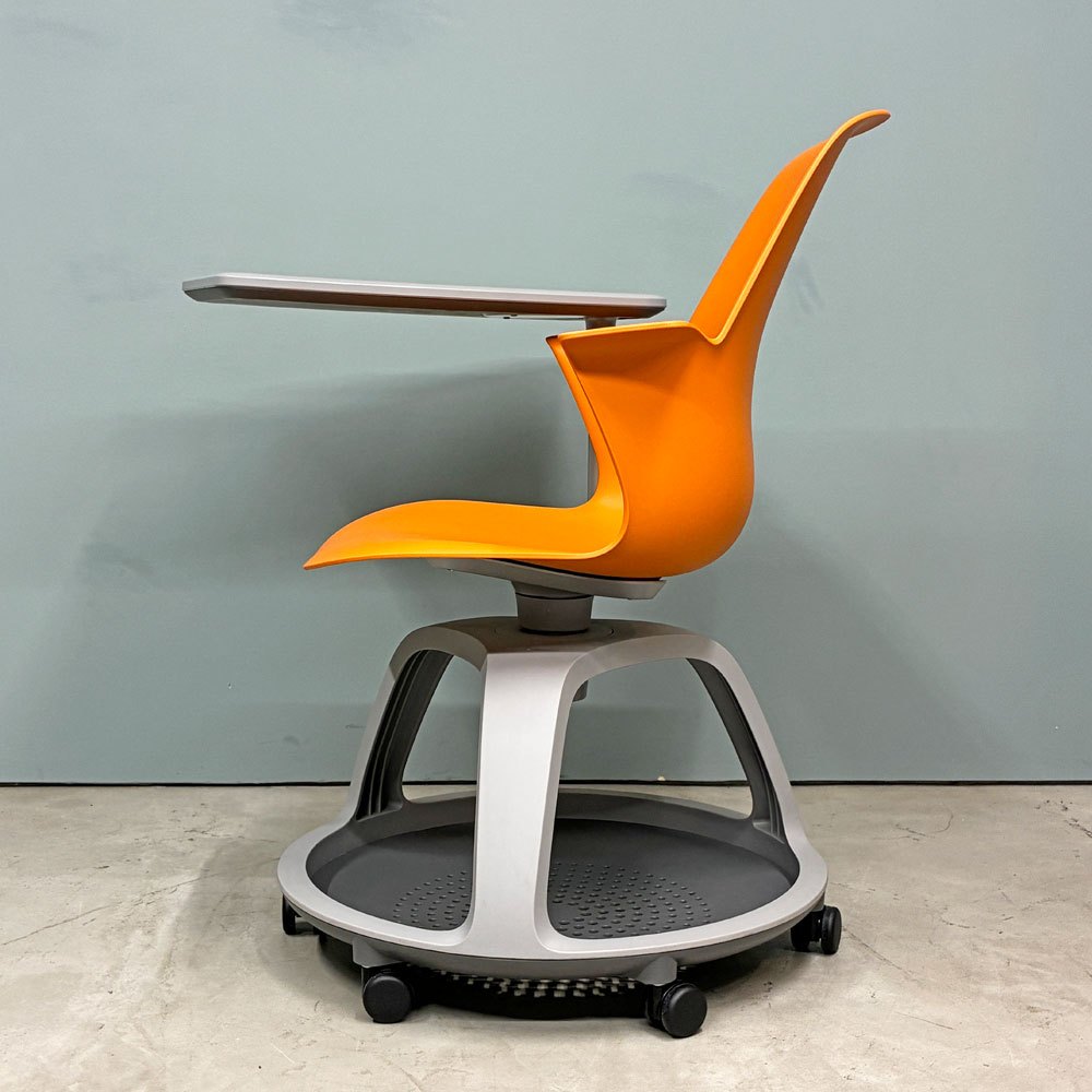 スチールケース Steelcase ノード node ミーティングチェア オフィスチェア シトロン 可動式サイドテーブル＆キャスター付き ◎