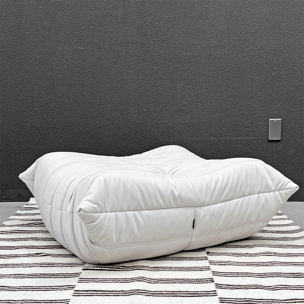 リーンロゼ ligne roset トーゴ パフ オットマン フランス家具 ウルトラスエード 美品 ミッシェルデュカロワ 〓