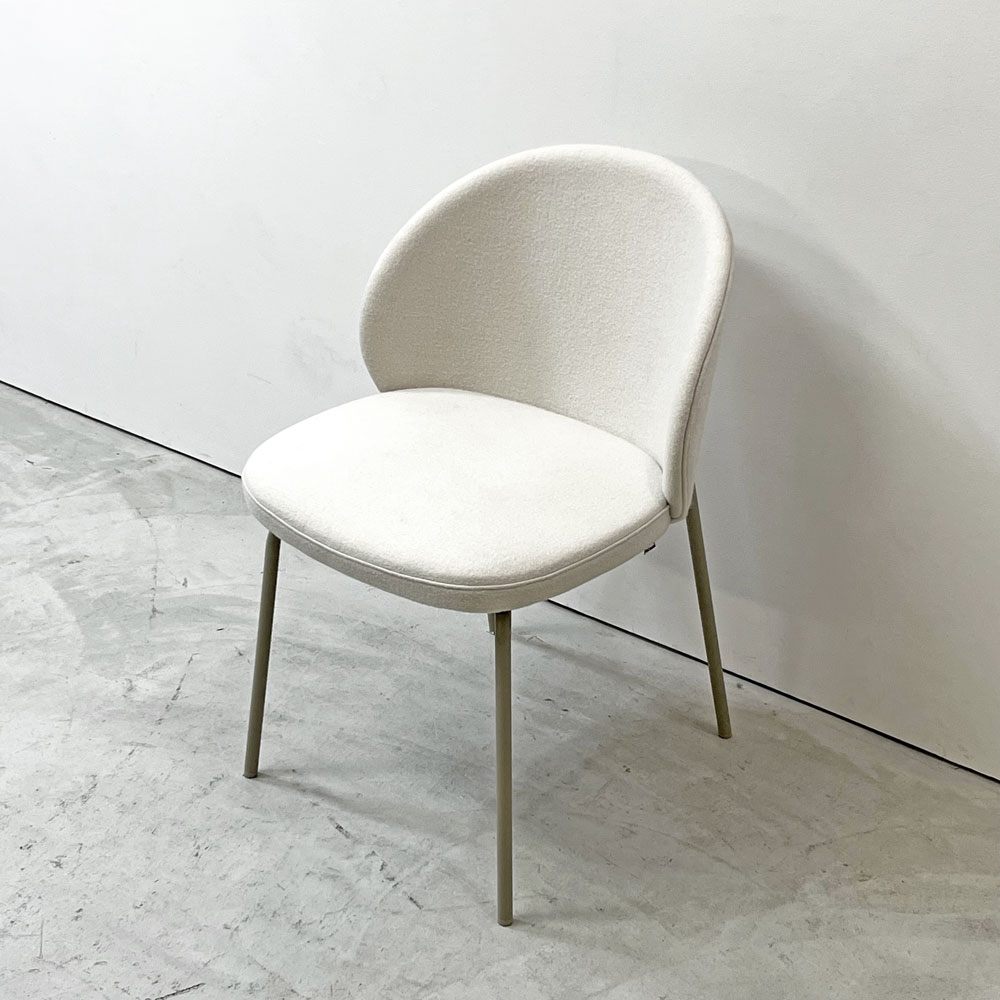 ボーコンセプト BoConcept プリンストン Princeton ダイニングチェア ベージュ ファブリック メタル脚 マットアッシュグレーラッカー仕上げ A ●