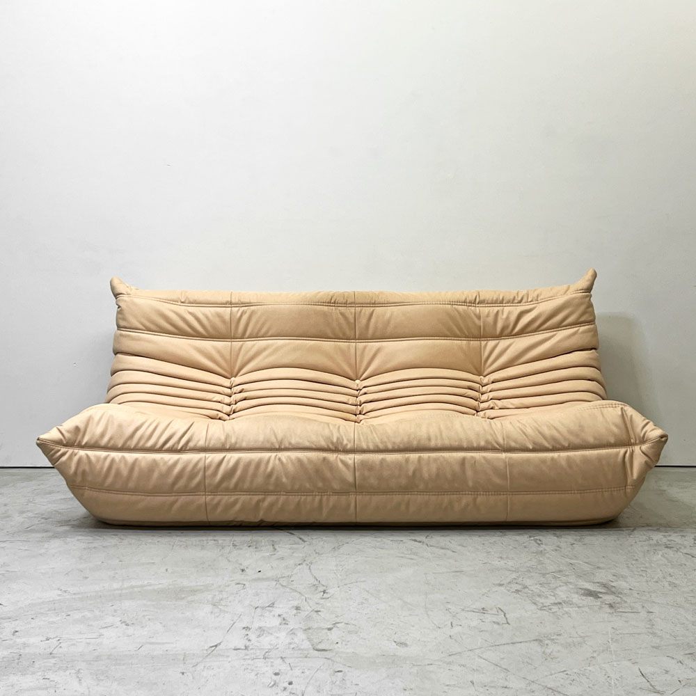 リーンロゼ ligne roset トーゴ TOGO 3シーターソファ Lランク Ultrasuede HP Shell Beige ミッシェル・デュカロワ Michel Ducaroy フランス家具 ●