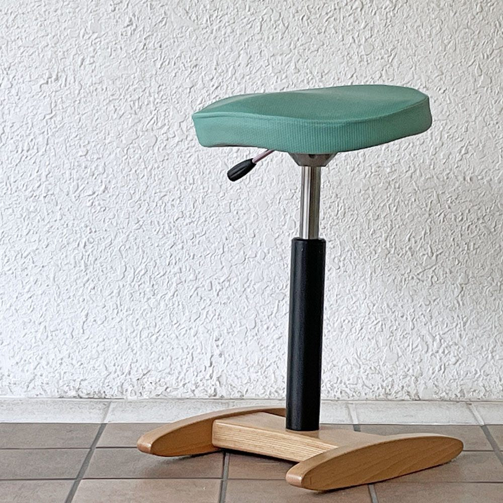 バランスラボ balans lab バランスシナジー balans Synergy ラウンド 腰痛対策椅子 スツール 昇降機能 ブナ材 スチール レッド系ミックスカラー ファブリック 替えカバー付き ◇