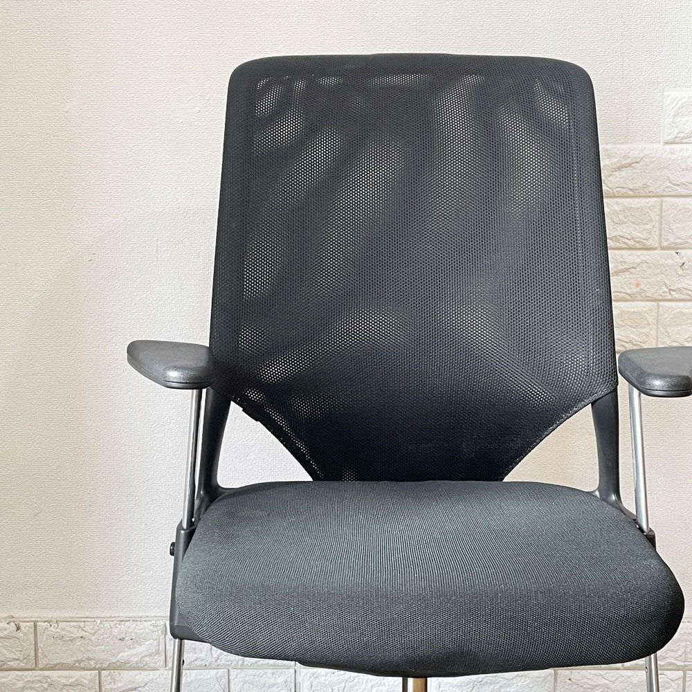 ヴィトラ vitra メダ2チェア MEDAⅡ オフィスチェア デスクチェア 昇降機能 リクライニングロック ブラック アルベルト・メダ 現状品 ◎