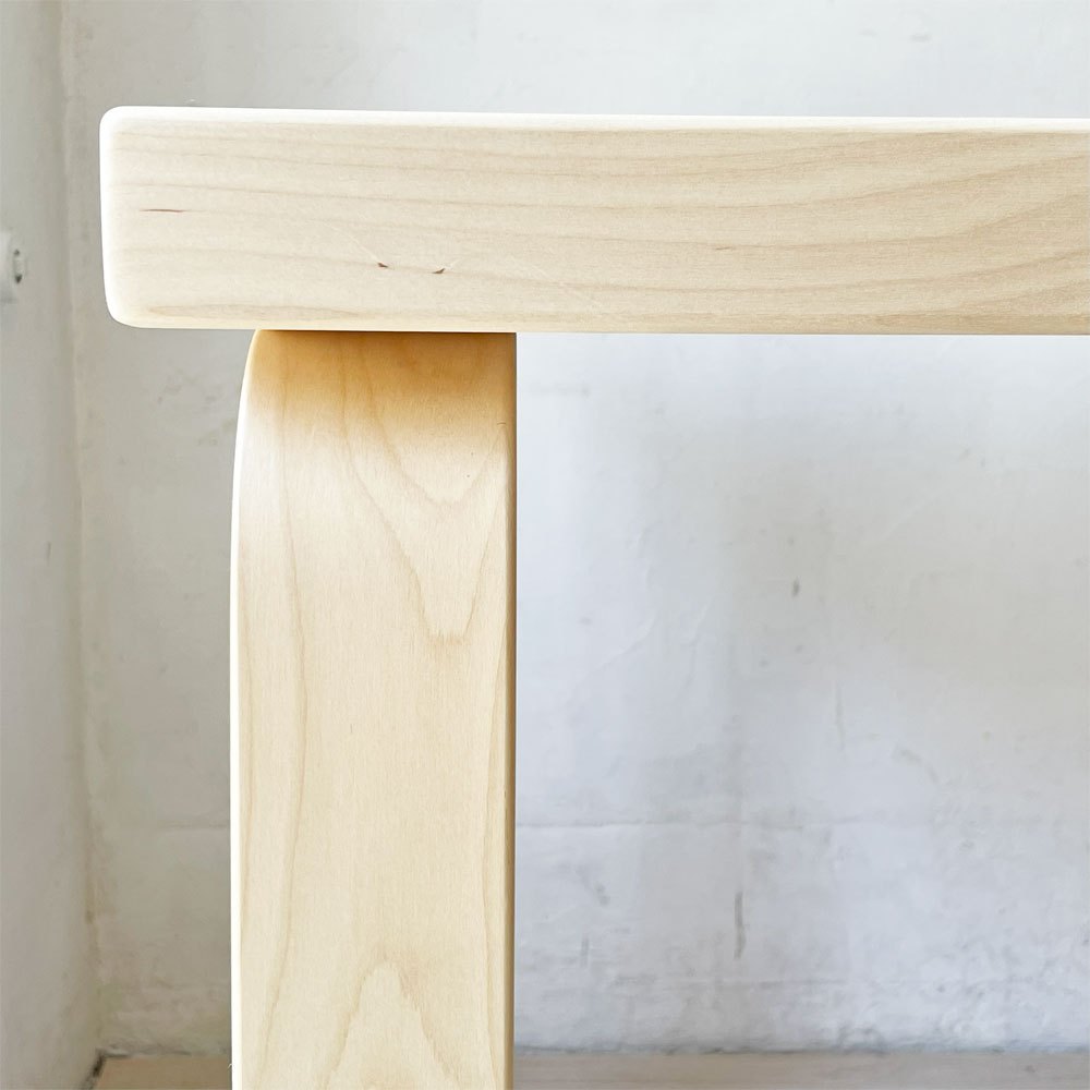 アルテック artek TABLE 82B ダイニングテーブル バーチ材 ラッカー W135×D85 アルヴァ・アアルト 北欧 デンマーク 定価￥261,800- ★