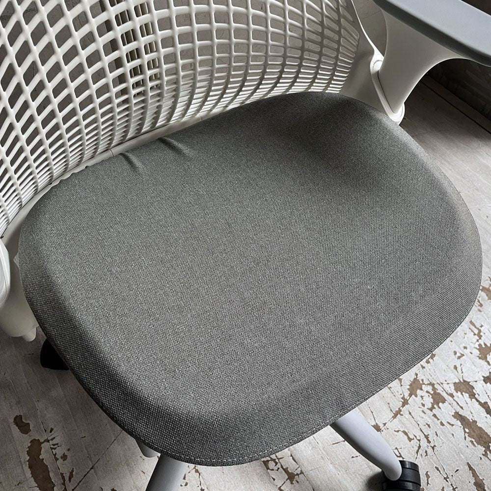 ハーマンミラー HermanMiller セイルチェア SAYL Chair デスクチェア オフィスチェア アジャスタブルアーム ホワイト イヴ・ベアール 2025年製 ♪