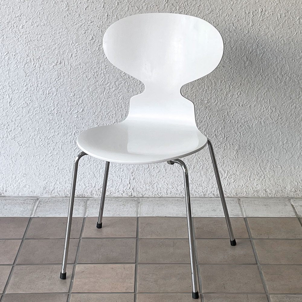 フリッツハンセン Fritz Hansen アントチェア 4本脚 ラッカー仕上げ ホワイト アルネ・ヤコブセン 北欧家具 ◇