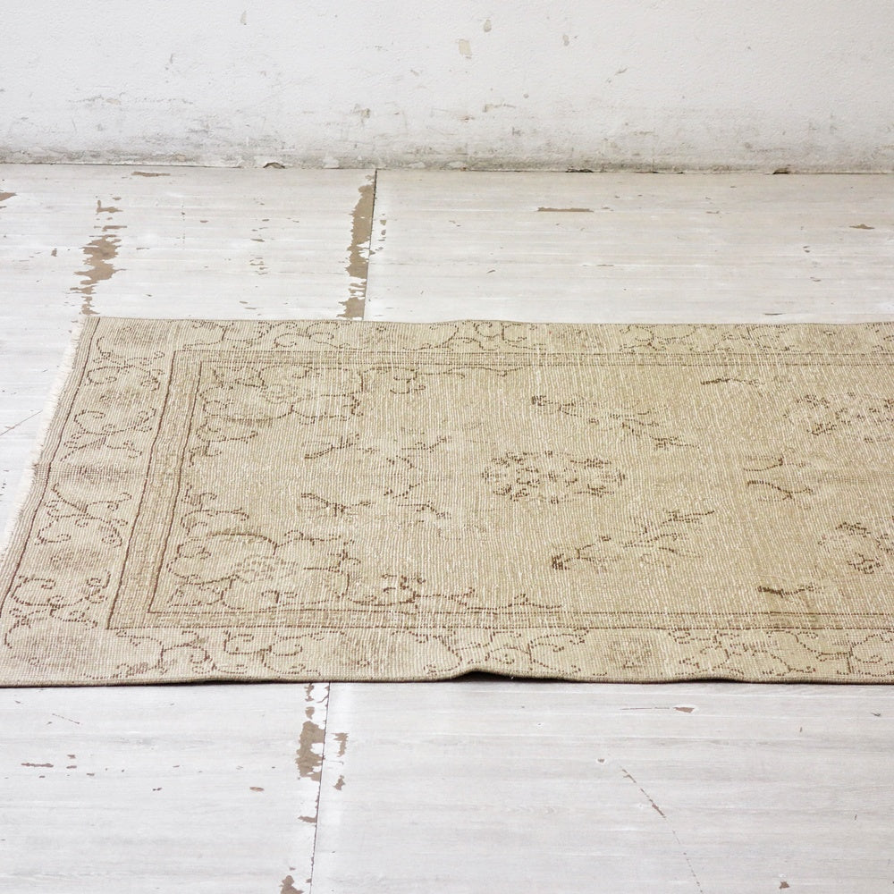 トルコ ビンテージ オーバーダイラグ 手織り キリムラグ 207cm x 103cm ヴィンテージラグ ●