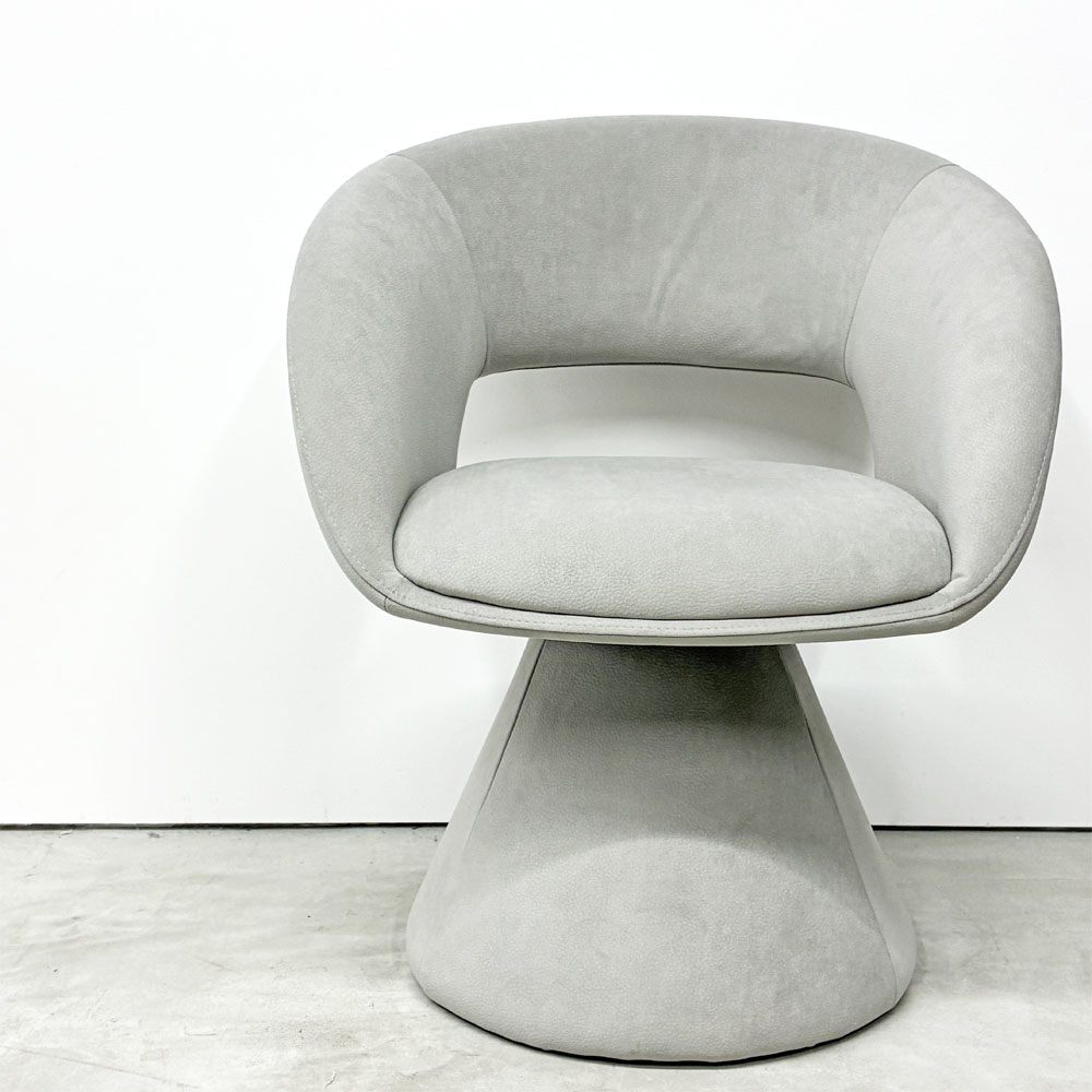 モーダエンカーサ moda en casab エアロチェア AERO chair ダイニングチェア 回転式 モダン 元箱付 美品 定価￥41,800ｰ ◎