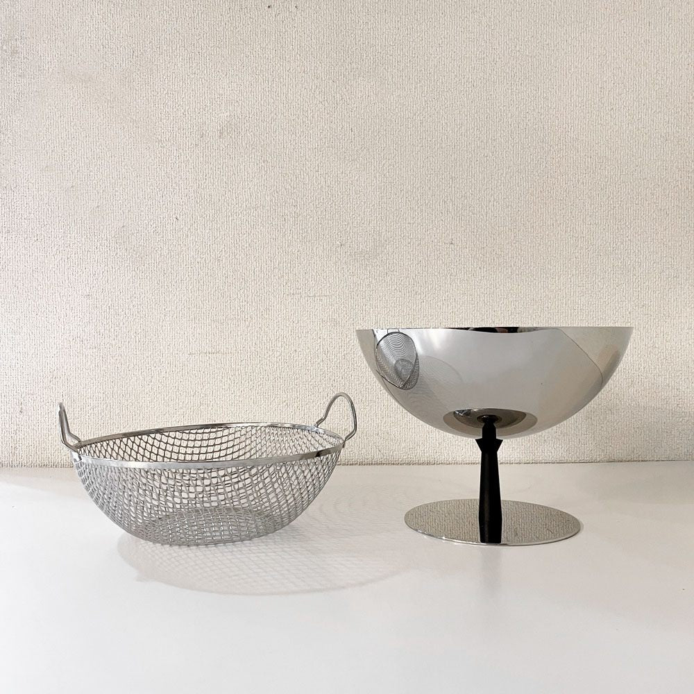 アレッシィ ALESSI AC04 フルーツボウル コランダー ザル 脚付 ステンレス製 アキッレ・カスティリオーニ Achille Castiglioni イタリア 参考価格￥43,989- ◎