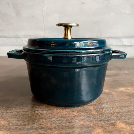 ストウブ STAUB ピコ ココット ラウンド 両手鍋 ラメール 14cm 鋳物 キャセロール ガス オーブン IH対応 フランス 把手付属 ♪