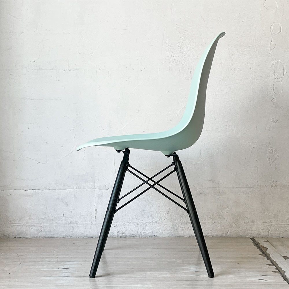 ハーマンミラー HermanMiller サイドシェルチェア ドゥエルレッグ DSW アクアスカイ × エボニー ポリプロピレン製 2017年製 イームズ ミッドセンチュリー ★