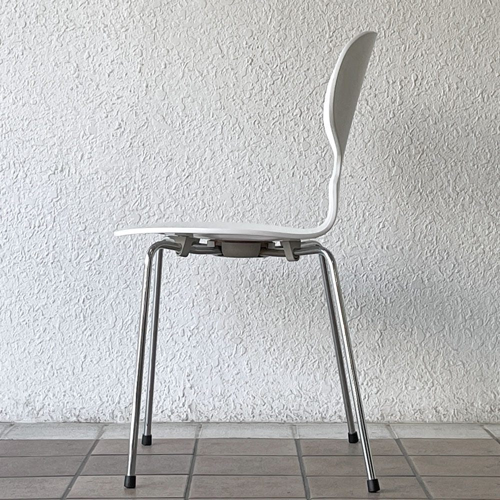フリッツハンセン Fritz Hansen アントチェア 4本脚 ラッカー仕上げ ホワイト アルネ・ヤコブセン 北欧家具 ◇