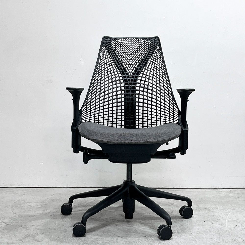 ハーマンミラー HermanMiller セイルチェア SAYL Chair デスクチェア オフィスチェア アジャスタブルアーム ブラック イヴ・ベアール 2021年製 ●