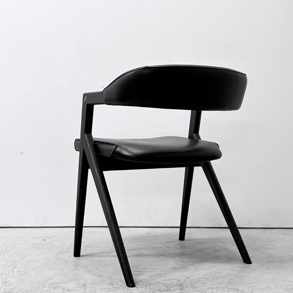 スクエアルーツ SQUARE ROOTS ランナチェア LANNA CHAIR ダイニングチェア アームチェア オーク材×牛革 レザー 参考価格￥77,000- A ●