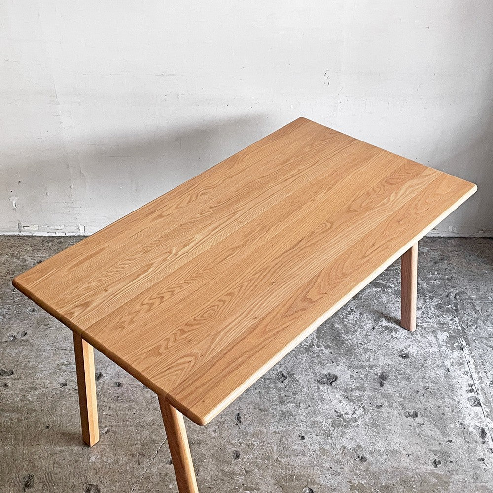 アクタス ACTUS スープ SOUP ダイニングテーブル Aレッグ オーク無垢材 クリアオイル塗装 ナチュラル W140cm 定価￥148,500- ■