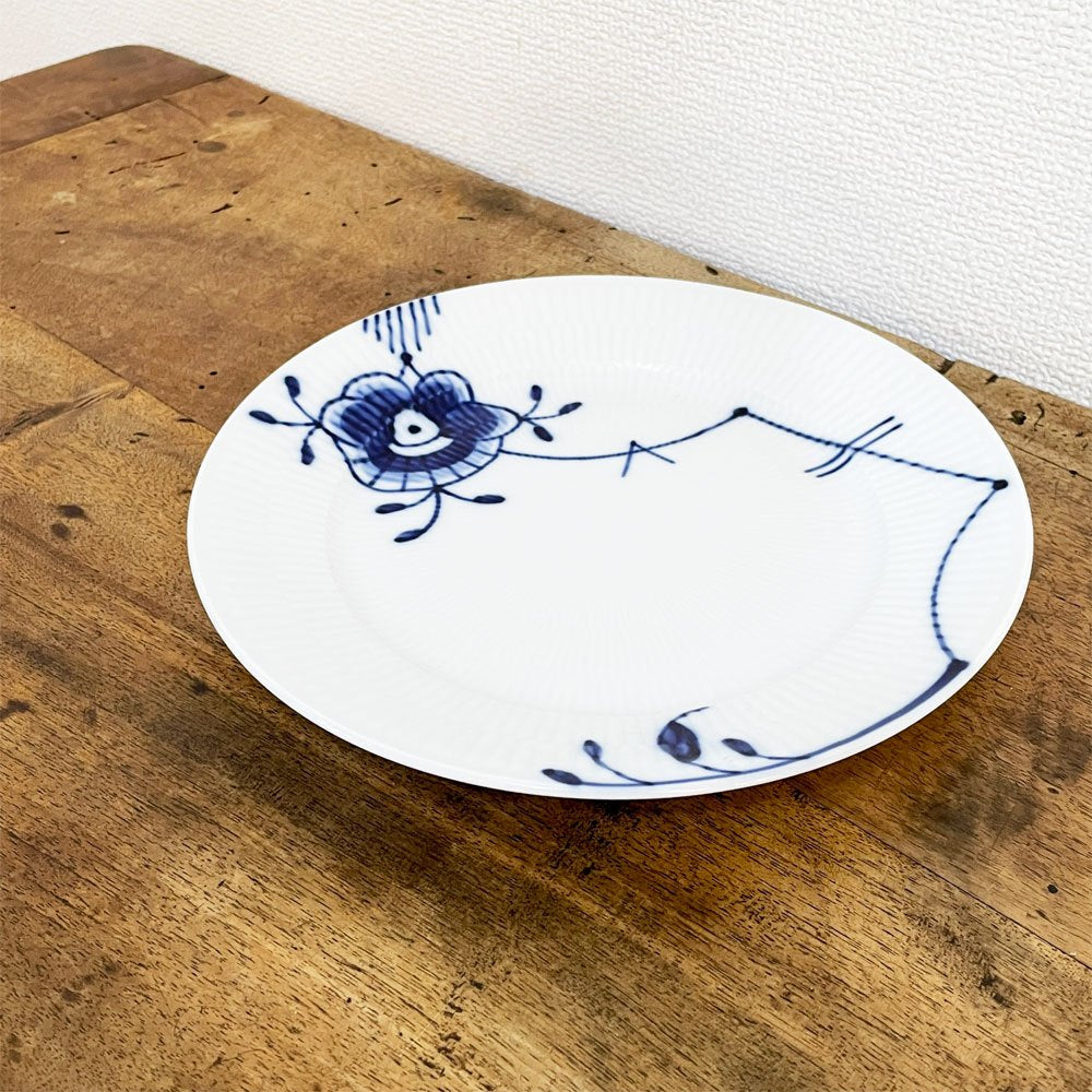 ロイヤルコペンハーゲン ROYAL COPENHAGEN ブルーフルーテッド メガ プレート 22cm 北欧食器 定価￥14,300- ◎