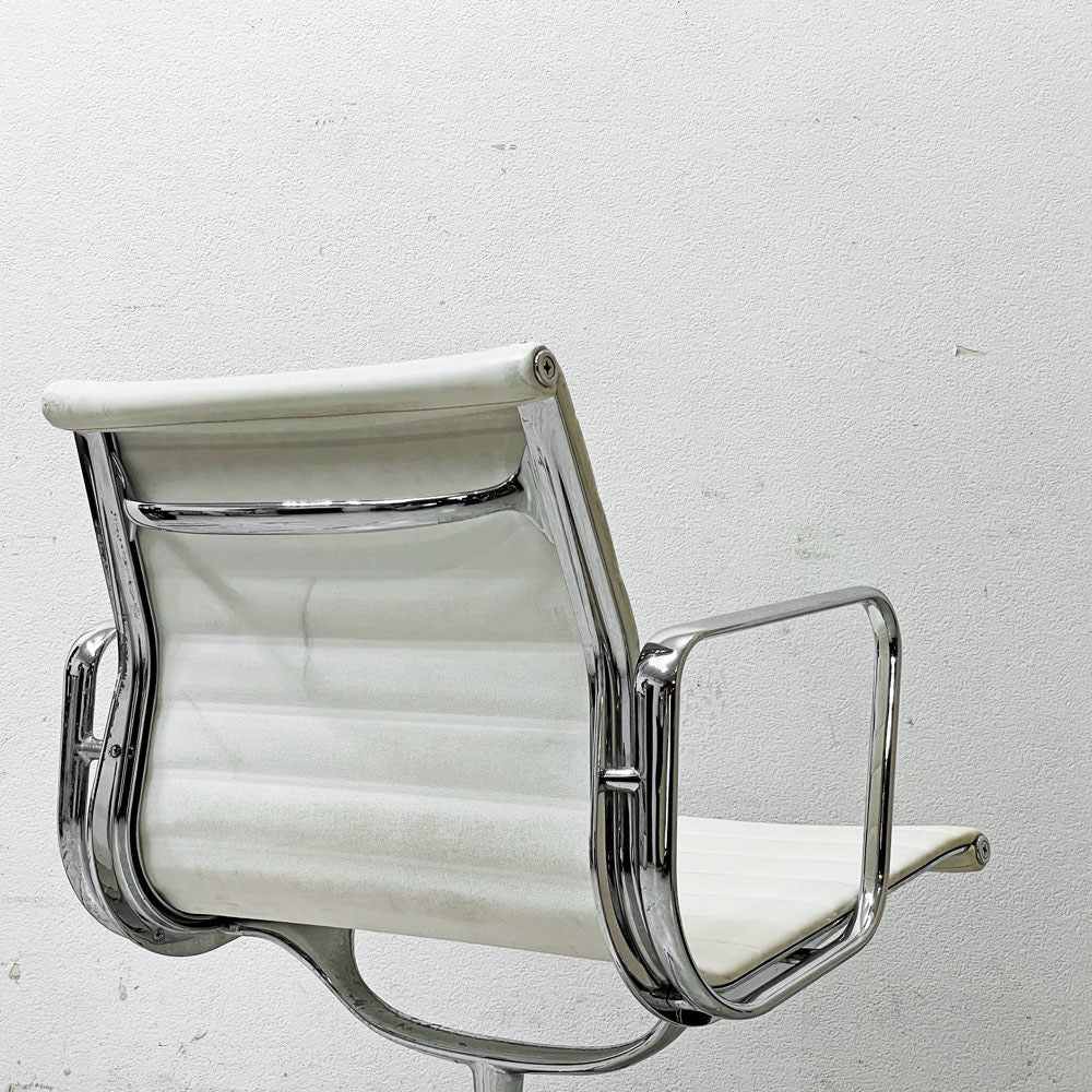 ヴィトラ vitra イームズアルミナムグループ マネジメントチェア デスクチェア 本革 ホワイト 固定脚 4本脚 グライズ C&Rイームズ ●