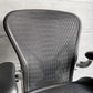 ハーマンミラー Herman Miller アーロンチェア タキシードメッシュ フル装備 Bサイズ ポスチャーフィット ポリッシュドアルミベース レザーアーム バナナクッション新品 ♪