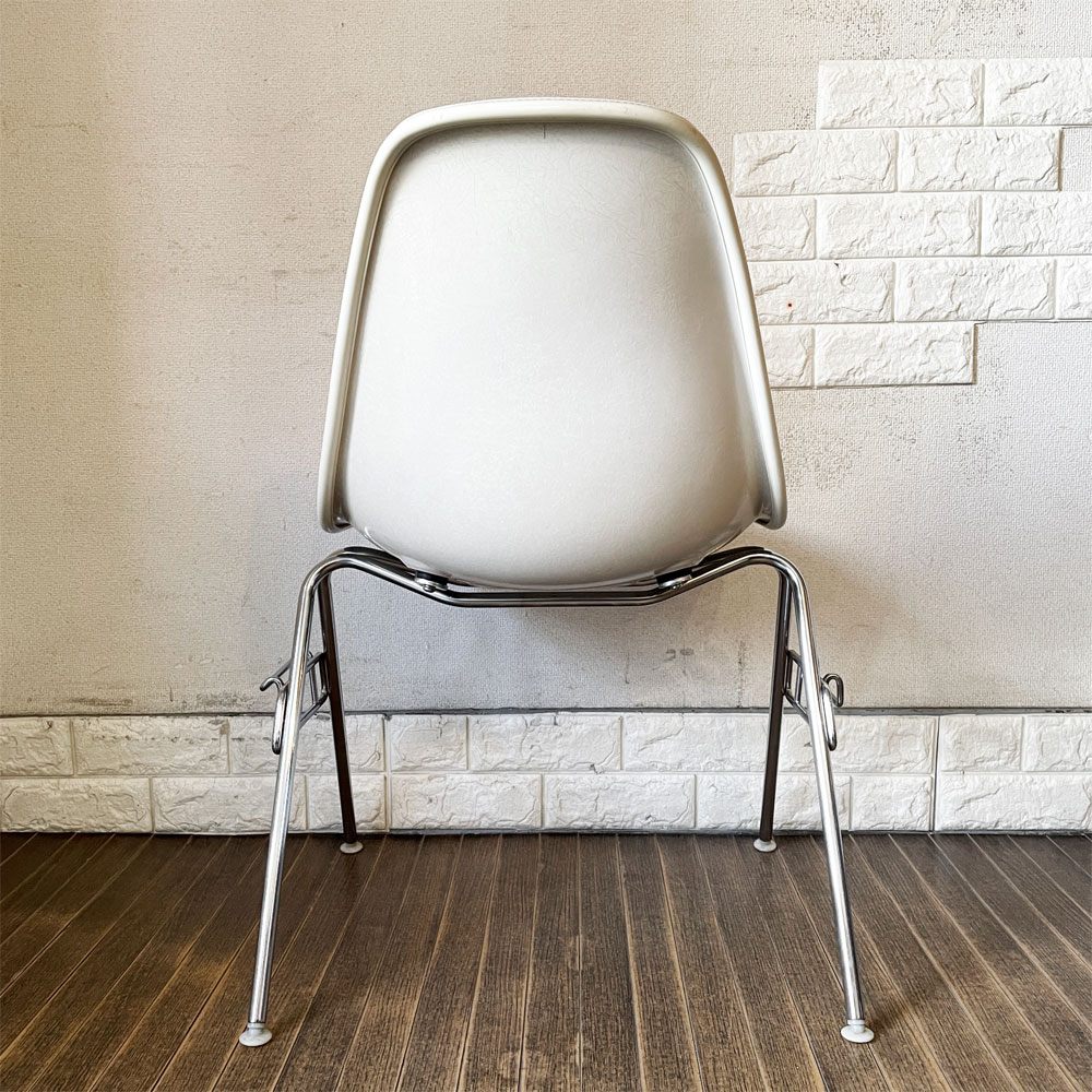 ハーマンミラー Herman Miller サイドシェルチェア FRP製 3rdビンテージ ホワイトシェル PVCレザー ピンク スタッキングベース C&R イームズ ミッドセンチュリー ◎