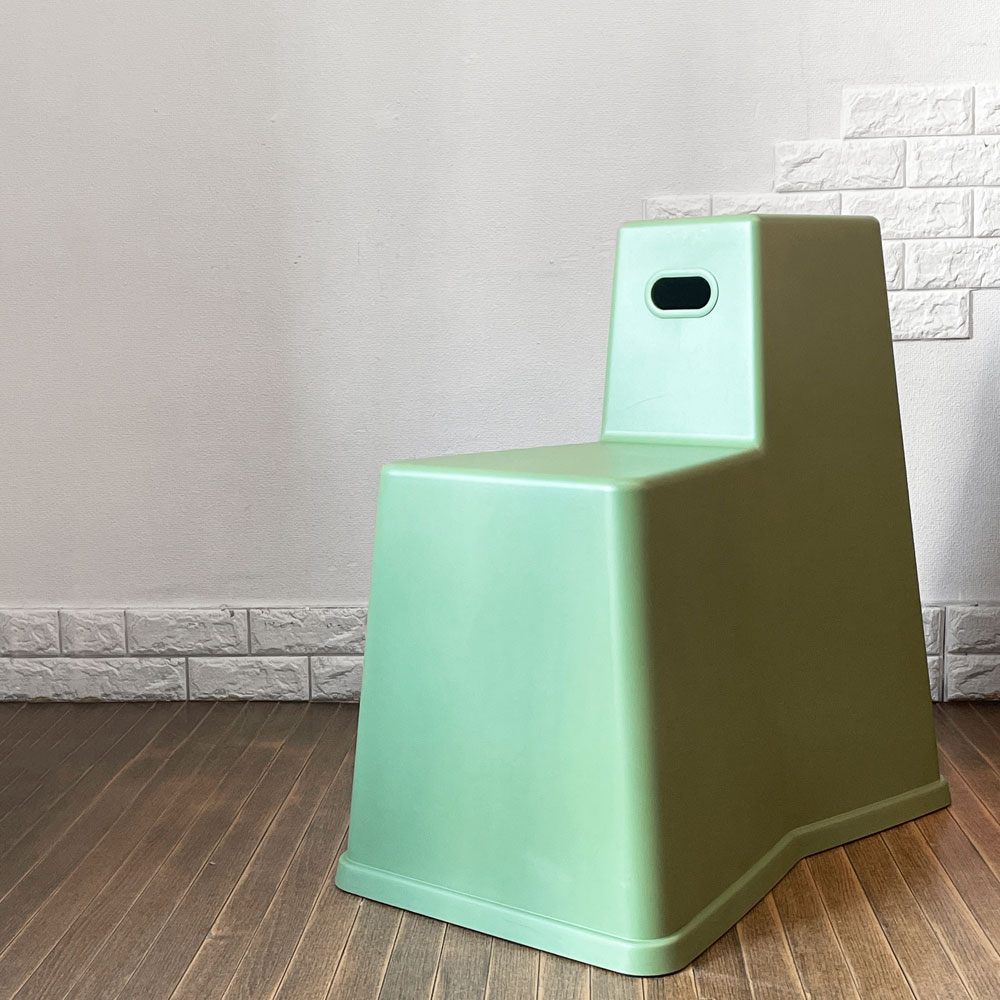 ヴィトラ vitra スツール ツール STOOL TOOL コンスタンチン・グルチッチ スタッキング インダストリアルグリーン スイス 定価48,400円 ◎