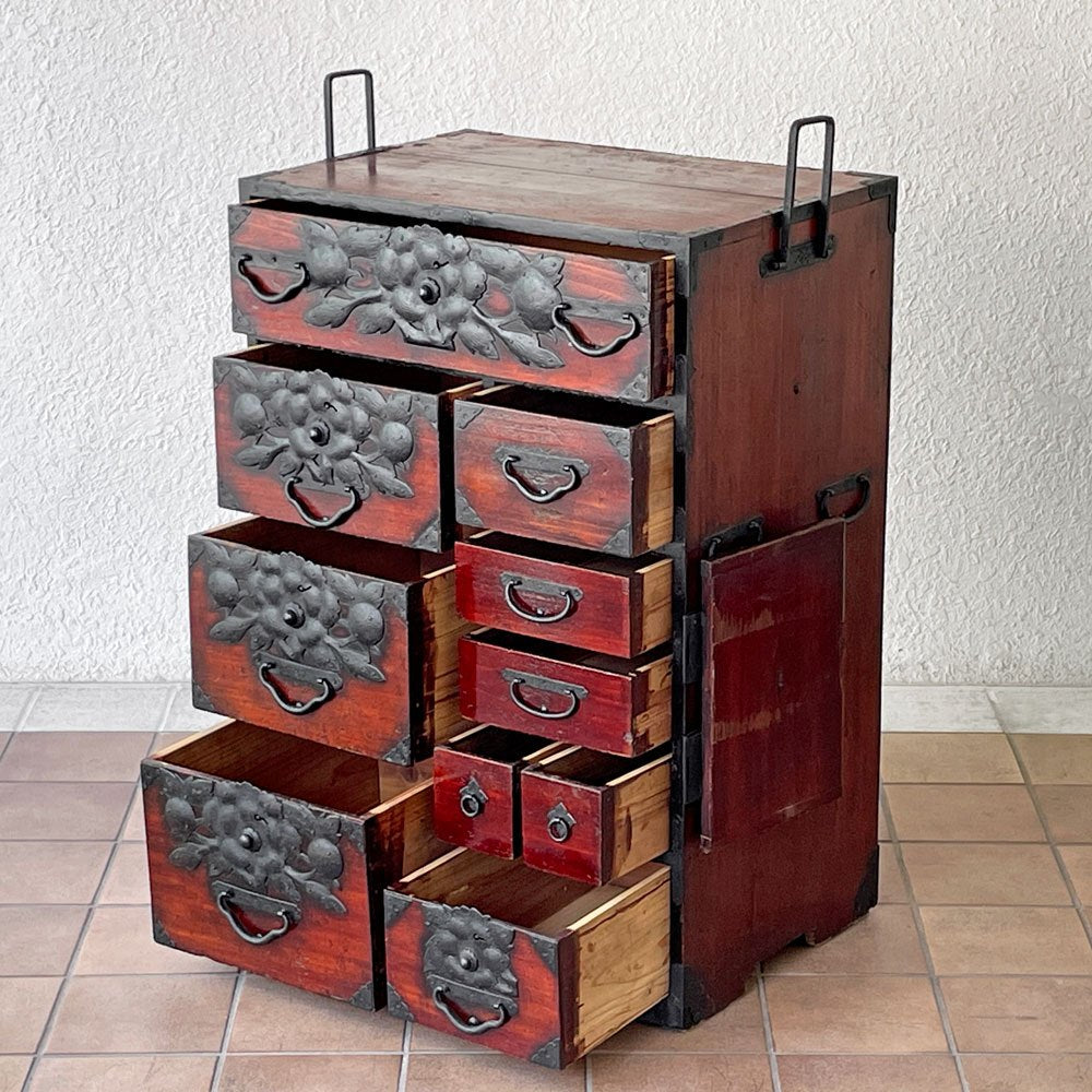 山形最上箪笥 牡丹図金具 隙間箪笥 欅材 時代箪笥 ジャパンビンテージ 和家具 鍵付 ◇