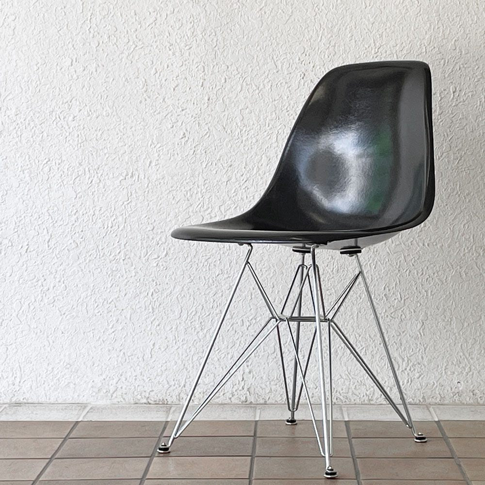 ハーマンミラー Herman Miller サイドシェルチェア 現行FRP製 ブラック エッフェルベース ジンク C&R イームズ ミッドセンチュリー ◇