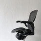 ハーマンミラー Herman Miller アーロンチェア Bサイズ ランバーサポート フル装備 グラファイトベース ビル・スタンフ ＆ ドン・チャドウィック ◇