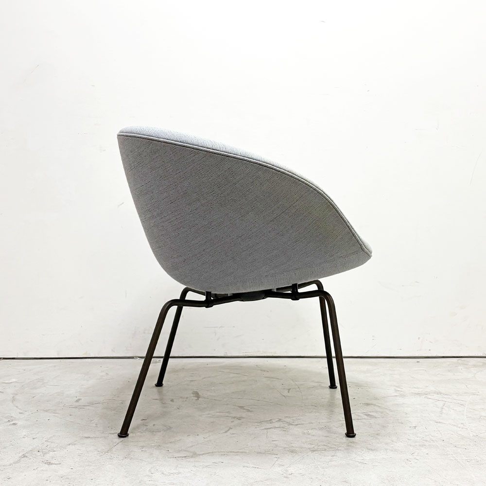 フリッツハンセン Fritz Hansen ポットチェア POT Chair ラウンジチェア ファブリック クリスチャンハウン ライトグレー系 スチールレッグ アルネ・ヤコブセン Arne Jacobsen  ●